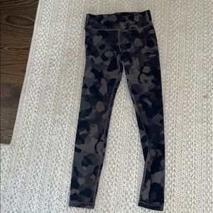 Athleta girl camouflage leggings size 8-10